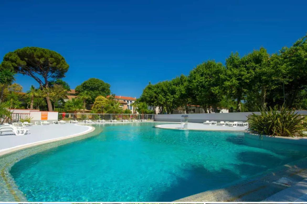 Camping Sept Fonts Agde Hotel Exterior photo
